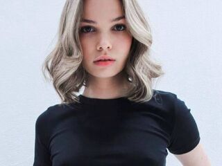 adult web cam MarielMessina