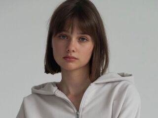 camgirl fingering bald pussy MarylouHaws