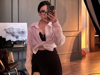 topless webcam girl MayRenz