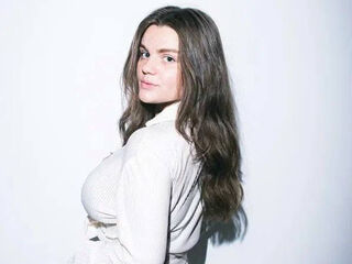 hot camwhore MelaniMell