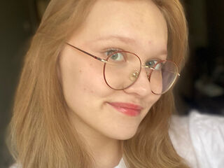 camgirl video chat room MicahCussins