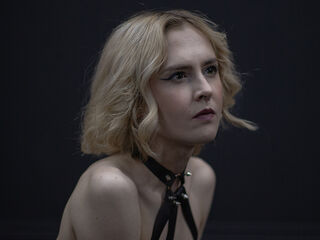 fingering cam whore MilaVeyra