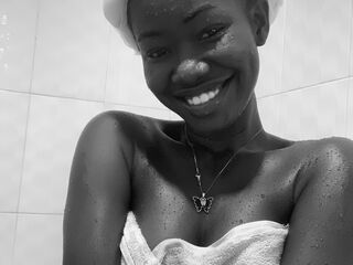 dirty cam show MonaReign