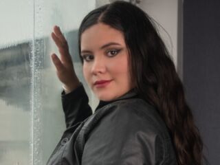 hot cam show NahiaMonet