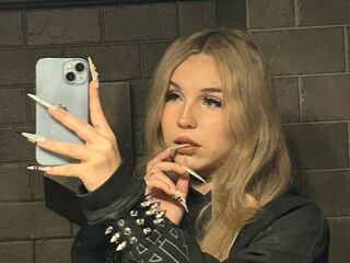 girl showing pussy NanciCamberos