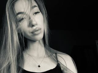 chat live webcam NikkiTenerovich