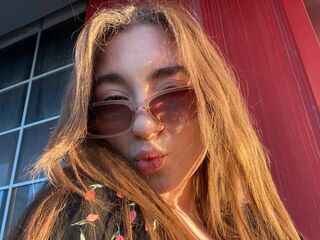 cam girl showing tits PatrickBriley