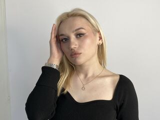 Kinky webcam PaulinePedrotti