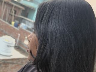 camgirl chat room PriyaSengar