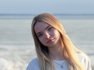 naked webcam girl picture RaguelMetenosky