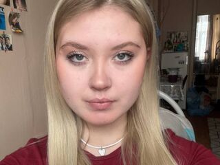 girl showing tits RaisaMihaila