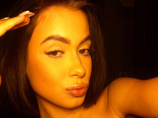 camgirl fingering pussy RuthieMichieli