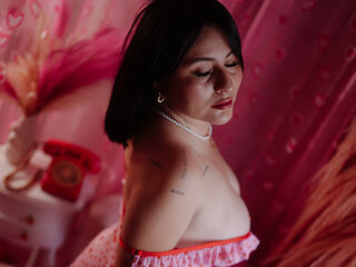 girl fingering bald pussy SaraGuzmann