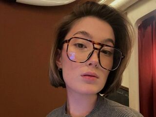 sexy cam girl picture SheilaSweezer