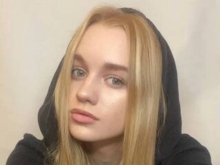 camslut masturbating SheridanSillavan