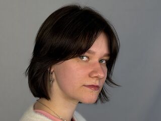 cam girl fingering ShiraTorstrick