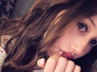 nude webcam girl photo SimonaHaley