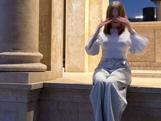 cam whore SonaQuinley