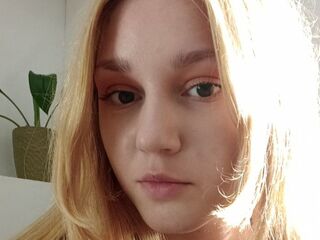 naked cam girl masturbating with dildo StefaniLuxe