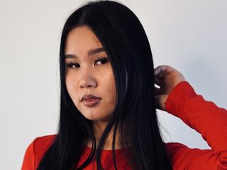 cam girl playing with dildo SusannaJohnston