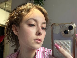 hot cam girl fingering shaved pussy ThuyThorstad