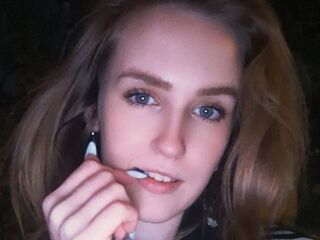 live-chat TiffaneyLafrance