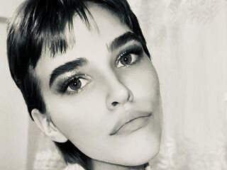 voyeur cam UdelaHailey