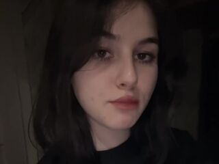 camgirl playing with sextoy WandaDillard