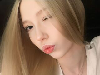 camslut spreading pussy WavaSkeldon
