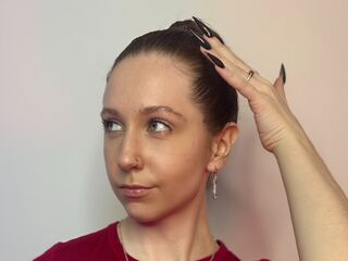 camwhore masturbating with vibrator ZoilaFerentz